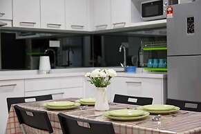 Summer Suites Vacation Home