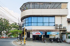 Bantal Guling Alun-Alun Bandung