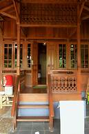 Bantal Guling Villa Bandung