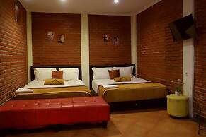 Bantal Guling Villa Bandung