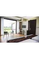 Diamond Bay Golf & Villas