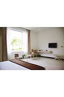 Diamond Bay Golf & Villas