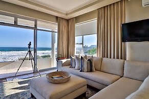 Hermanus Beachfront Lodge