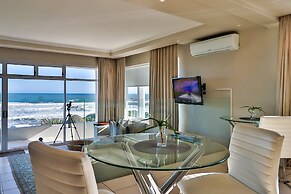 Hermanus Beachfront Lodge