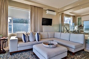 Hermanus Beachfront Lodge