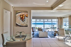 Hermanus Beachfront Lodge