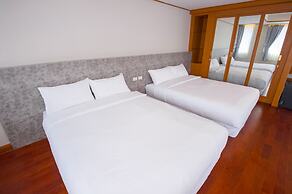 Glur Central Pratunam