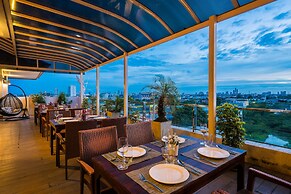 Grand lord Boutique Hotel