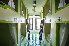 The Port Hostel By Suwatchai