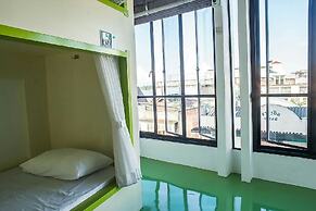 The Port Hostel By Suwatchai