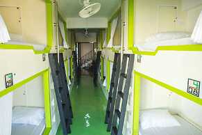 The Port Hostel By Suwatchai