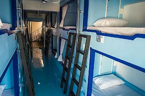 The Port Hostel By Suwatchai