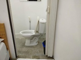 The Port Hostel By Suwatchai