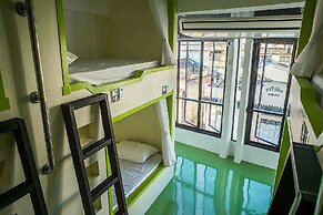 The Port Hostel By Suwatchai