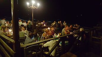 Langi Langi Beach Bungalows