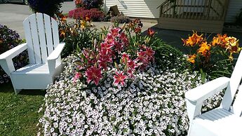 Sunset Motel at Armand's Gardens