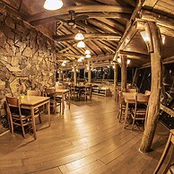 Cachoeira dos Borges Cabanas e Parque