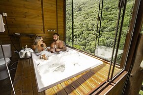 Cachoeira dos Borges Cabanas e Parque