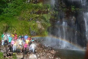 Cachoeira dos Borges Cabanas e Parque