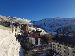 Todosierranevada Zona Baja Junto a los Telecabinas