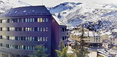 Todosierranevada Zona Baja Junto a los Telecabinas