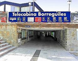 Todosierranevada Zona Baja Junto a los Telecabinas