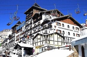 Todosierranevada Zona Baja Junto a los Telecabinas