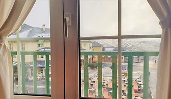 Todosierranevada Zona Baja Junto a los Telecabinas