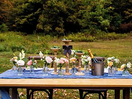 Inn at Silver Maple Farm