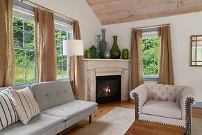 Inn at Silver Maple Farm