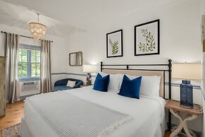 Inn at Silver Maple Farm