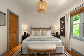 Inn at Silver Maple Farm