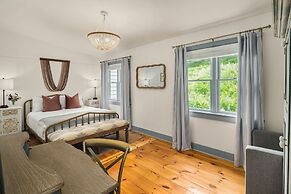 Inn at Silver Maple Farm