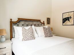Inn at Silver Maple Farm