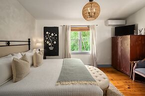 Inn at Silver Maple Farm