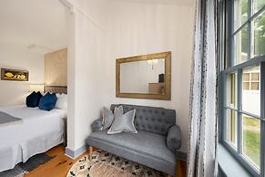 Inn at Silver Maple Farm