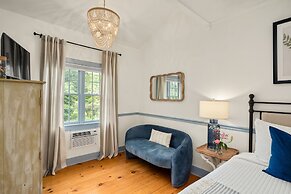 Inn at Silver Maple Farm
