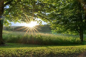 Inn at Silver Maple Farm