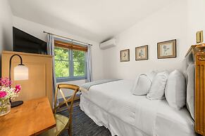 Inn at Silver Maple Farm