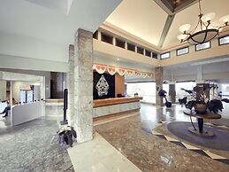 De Ningrat Topas Galeria