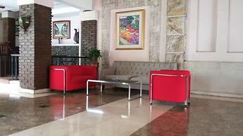 De Ningrat Topas Galeria