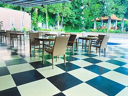 De Ningrat Topas Galeria