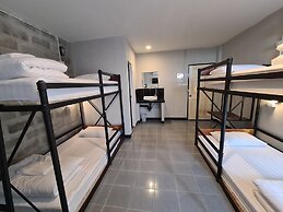 The 8 Factory Hotel Phitsanulok