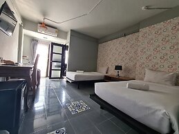 The 8 Factory Hotel Phitsanulok