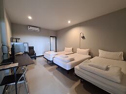 The 8 Factory Hotel Phitsanulok