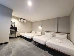 The 8 Factory Hotel Phitsanulok