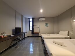 The 8 Factory Hotel Phitsanulok