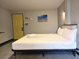 The 8 Factory Hotel Phitsanulok