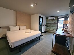 The 8 Factory Hotel Phitsanulok