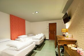 The 8 Factory Hotel Phitsanulok